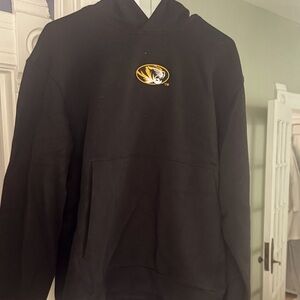 Lululemon shoodie with Mizzou Logo (Medium